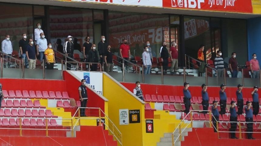 Kadir Has taraftarla buluştu