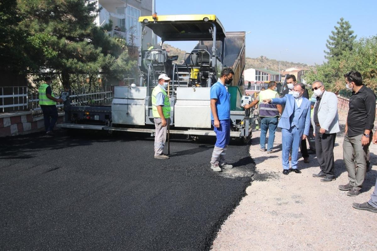 Hacılar&rsquo;da yol yapım &ccedil;alışmaları tam gaz devam ediyor
