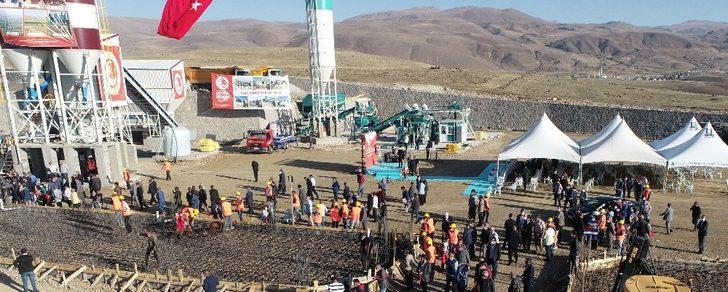 Çat’ta görkemli açılış G3