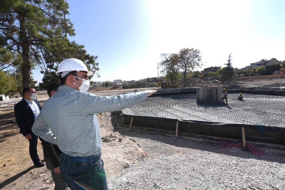 Başkan Altay Millet Bah&ccedil;esi inşaatını inceledi