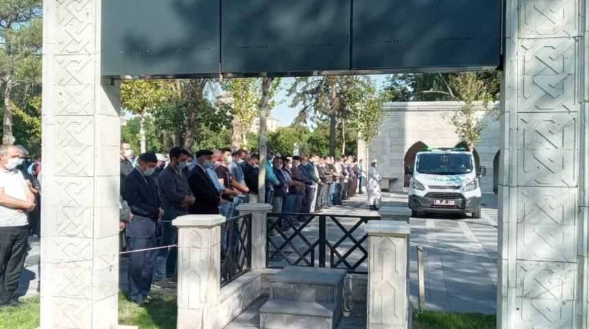 Yılmaz Akansu Toprağa verildi