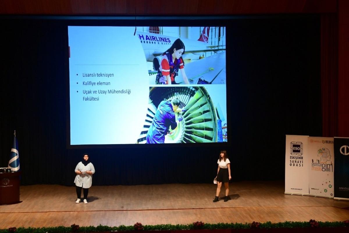 &ldquo;Etkili Sunum Teknikleri&rdquo; yarışması finali Anadolu &Uuml;niversitesi ev sahipliğinde ger&ccedil;ekleştirildi