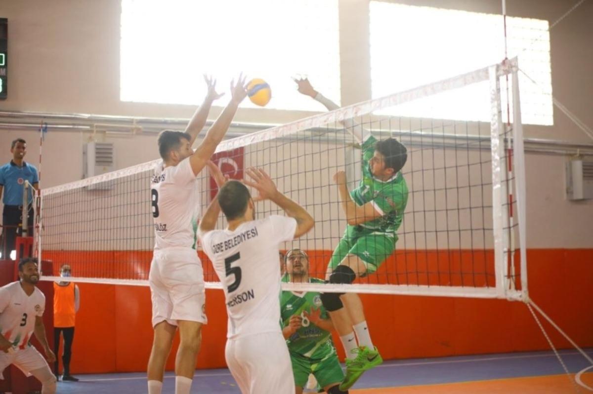 Cizre Belediyesi erkek voleybol takımı 2&rsquo;de 2 yaptı