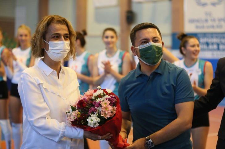 Nevşehir Belediyespor Kadın Voleybol takımı galibiyetle başladı G4