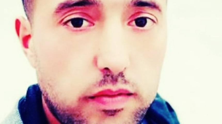 Tabancayla kendini vurdu