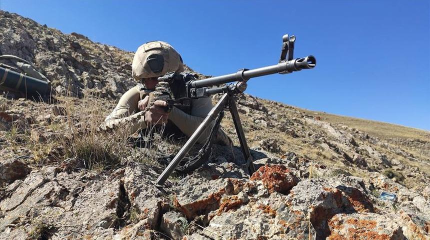Barış Pınarı bölgesine taciz ateşi açan PKK/YPG'li 3 terörist etkisiz hale getirildi