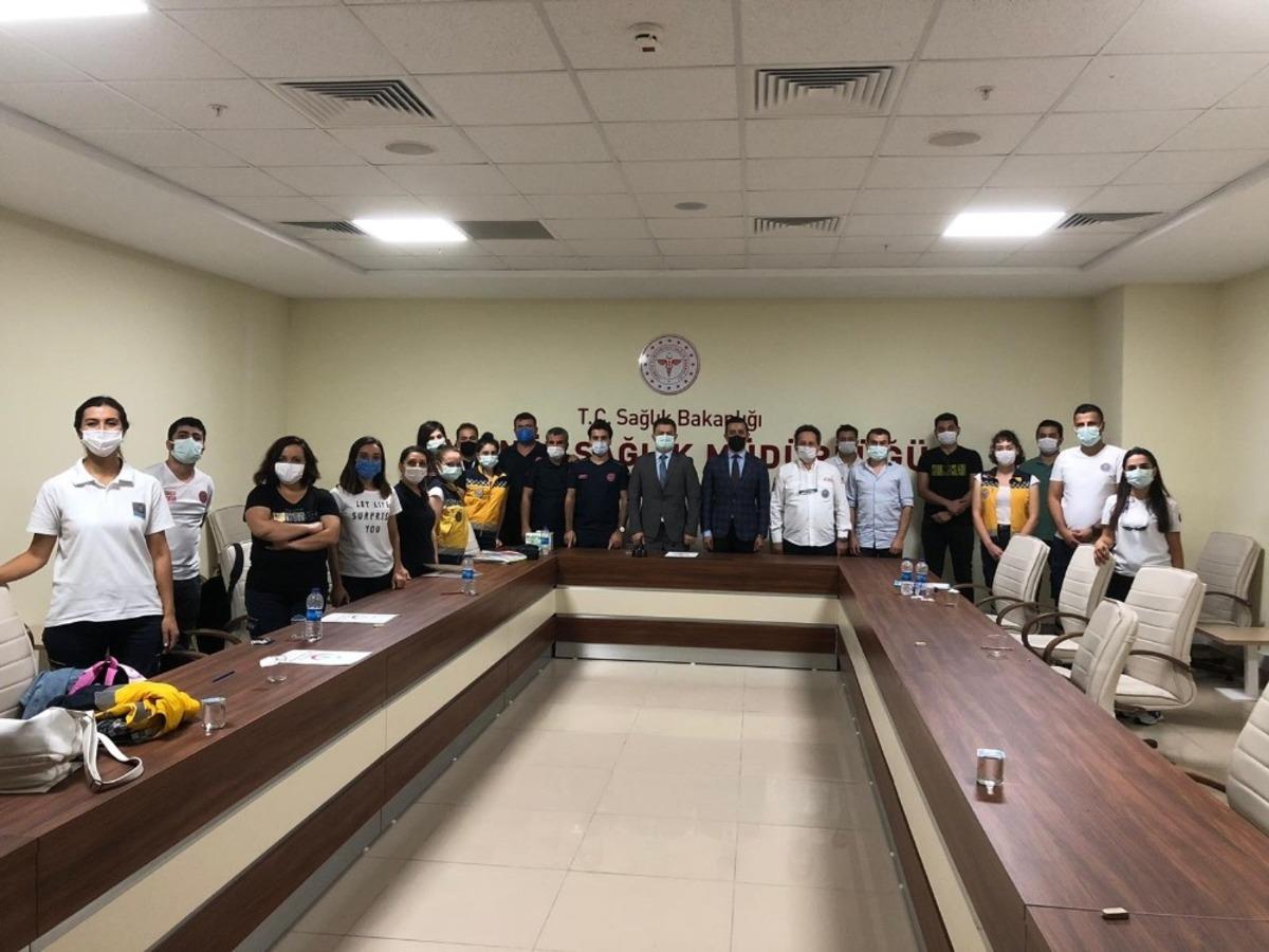 Acil Servis ekibi &rsquo;&Ccedil;ocuklarda İleri Yaşam Desteği&rsquo; eğitimi aldı