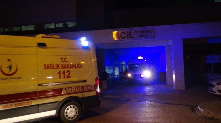 2 otomobil &ccedil;arpıştı: 2 yaralı