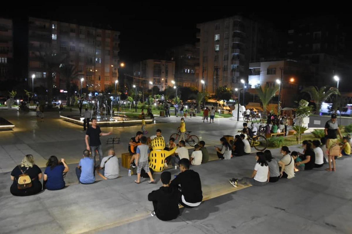 Başkan Erdem: "Ceyhan&rsquo;a yakışır bir kent meydanı yaptık"