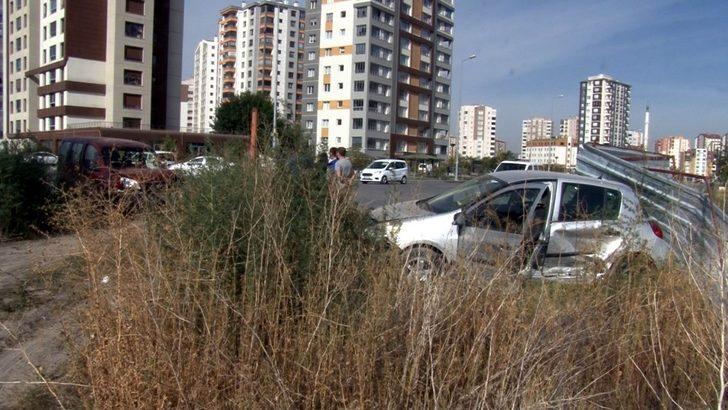 Otomobiller çarpıştı: 1 yaralı G2