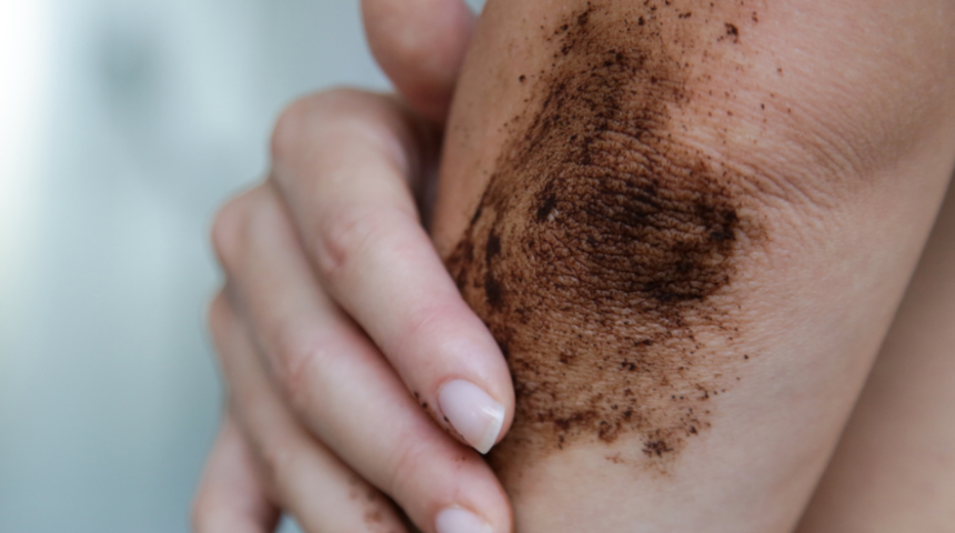 Doğal güzelliğinizi uyandıracak ev yapımı kahveli tarifler! 