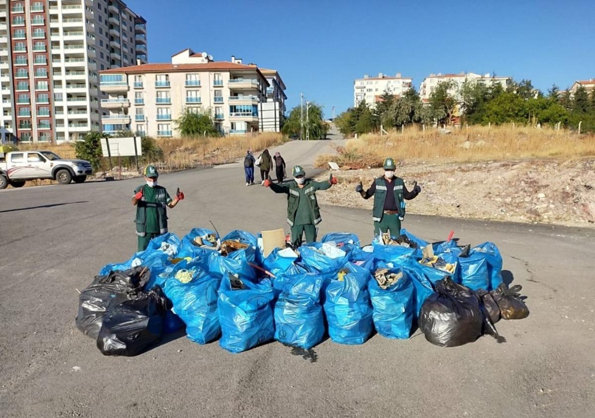 Ke&ccedil;i&ouml;ren&rsquo;de k&ouml;şe bucak temizlik
