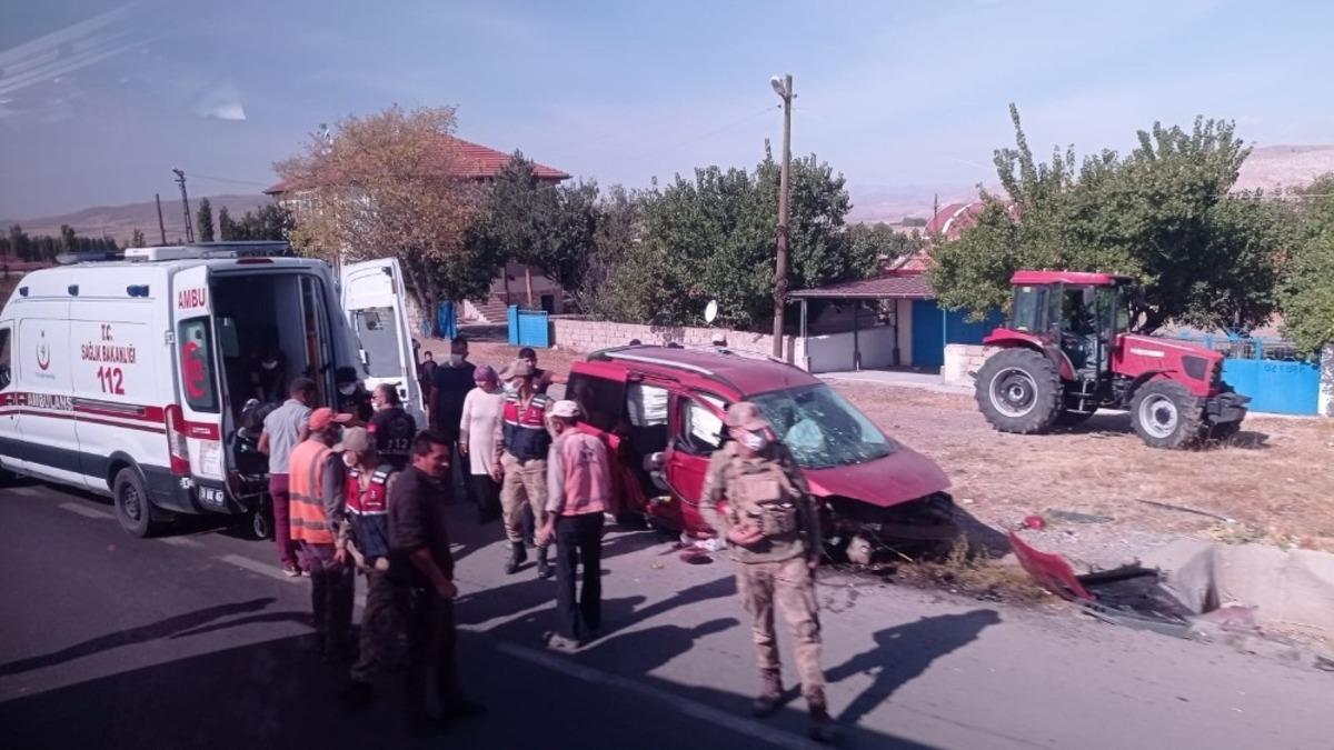 Trafik kazası 2 Yaralı