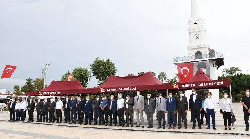 Kemer&rsquo;de Muhtarlar G&uuml;n&uuml; kutlandı
