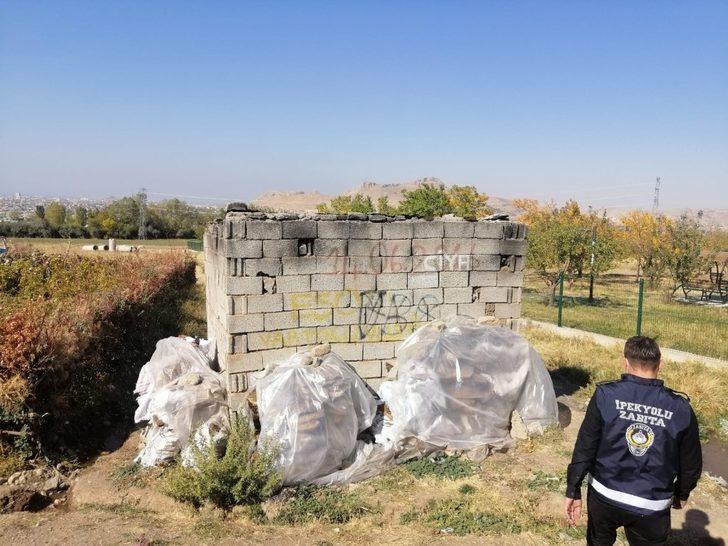 İpekyolu’nda kaçak yapılar yıktırılıyor G3