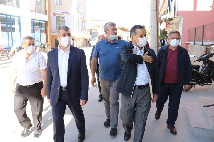 AK Parti heyeti ilçelerde vatandaşlarla buluştu G1