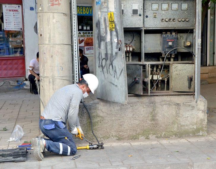 Dicle Elektrik şebekeyi kış şartlarına hazırlıyor G2