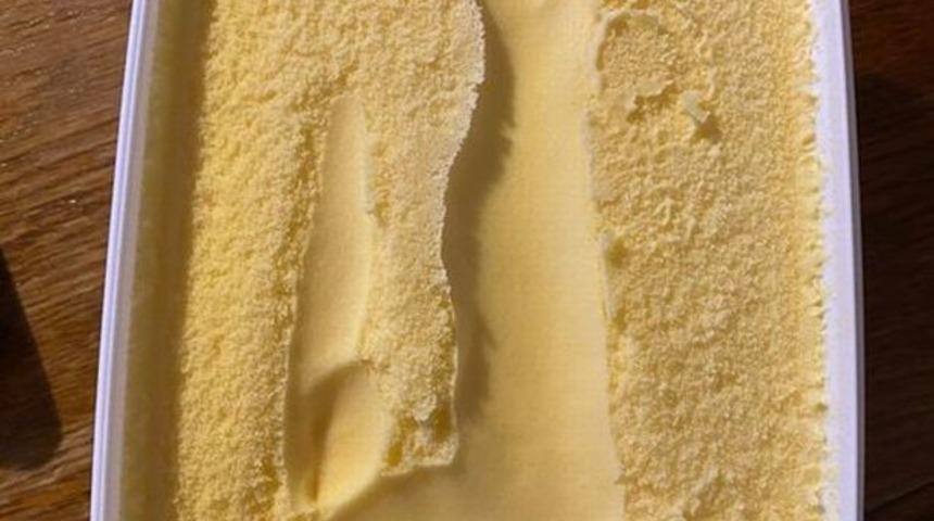 Dondurma paketini açınca hayatının şokunu yaşadı: 'Biri benimle eğleniyor'