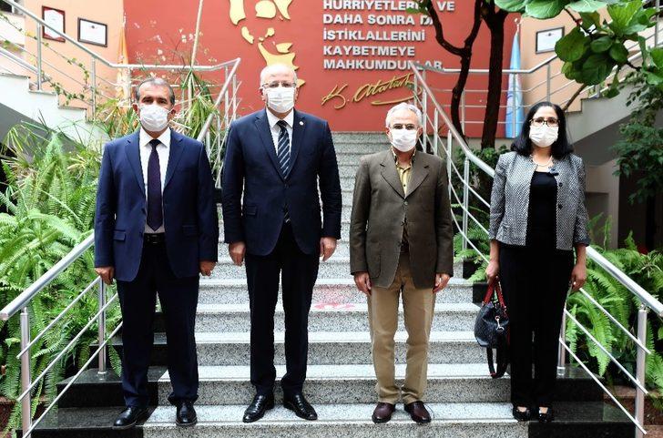 Koçer‘den Rektör Özaydın’a hayırlı olsun ziyareti G3