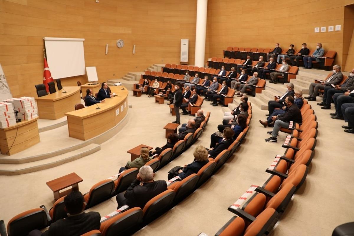 Başkan Besim Dutlulu muhtarları konuk etti