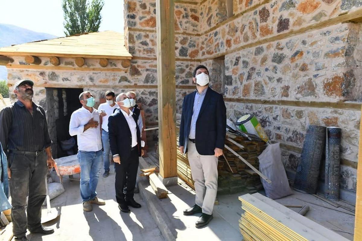 Yeşilyurt Belediyesi, Aşağık&ouml;y&rsquo;deki 350 yıllık tarihi camiyi restore etti