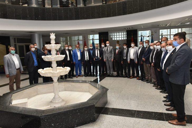 Vali Erin muhtarlarla bir araya geldi G1