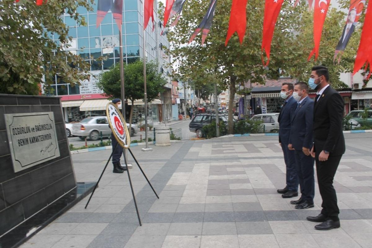 Manyas&rsquo;ta muhtarlar g&uuml;n&uuml; kutlandı