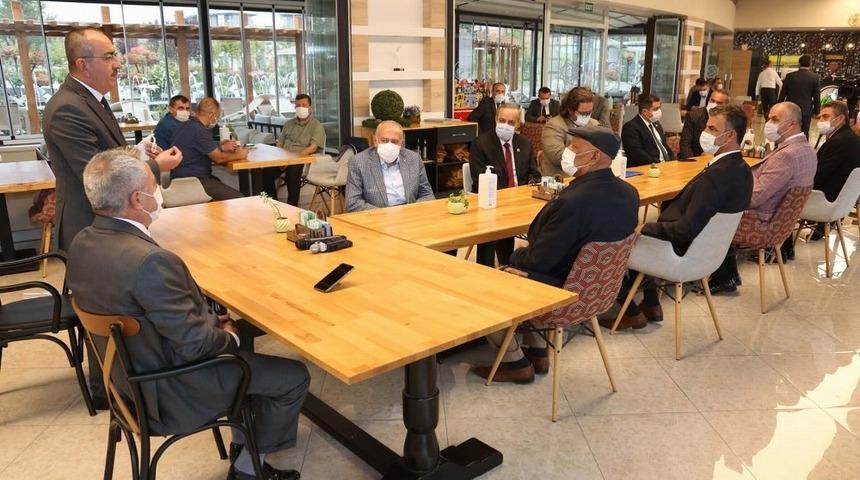 Başkan Kavuş: &ldquo;Mahalle muhtarlarım başkan yardımcım oldu&rdquo;