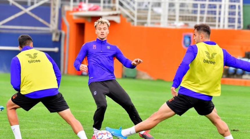 Medipol Başakşehir kafilesi Almanya'da