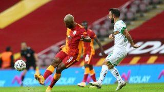 Ryan Babel: Elle oynamışım, üzgünüm