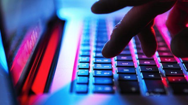 Türkiye genelinde internet kesintisi: Bazı servis sağlayıcıların hizmetlerinde aksama yaşanıyor