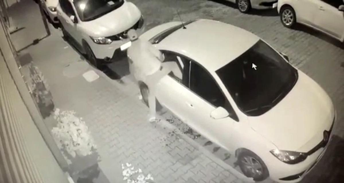 (&Ouml;zel) Aynı sokakta 7 otomobili soydu, kameralardan ka&ccedil;amadı