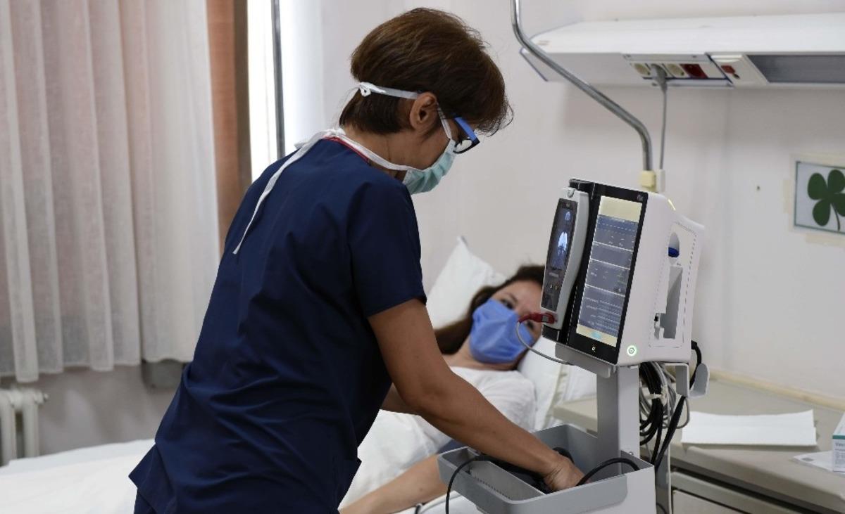 Ege&rsquo;de hastalara y&ouml;nelik akıllı monit&ouml;rler kullanılmaya başlandı