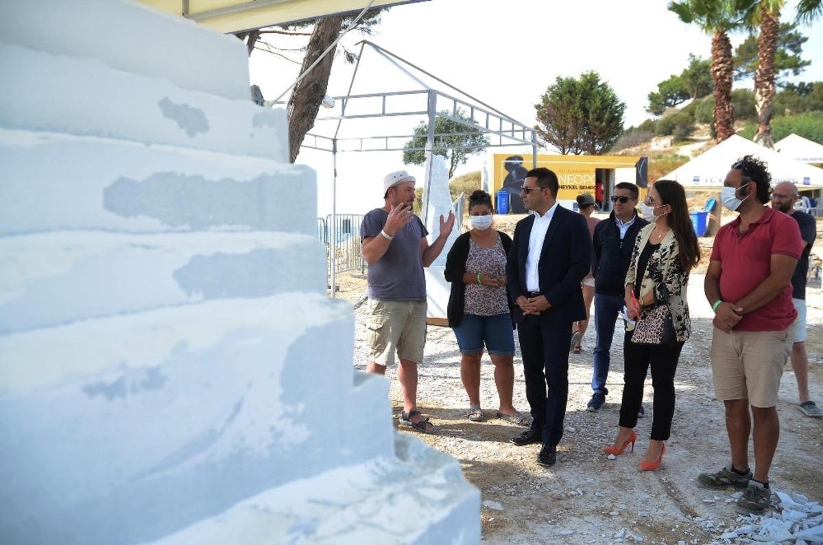 Mermer bloklar antik kentte yeniden hayat buluyor