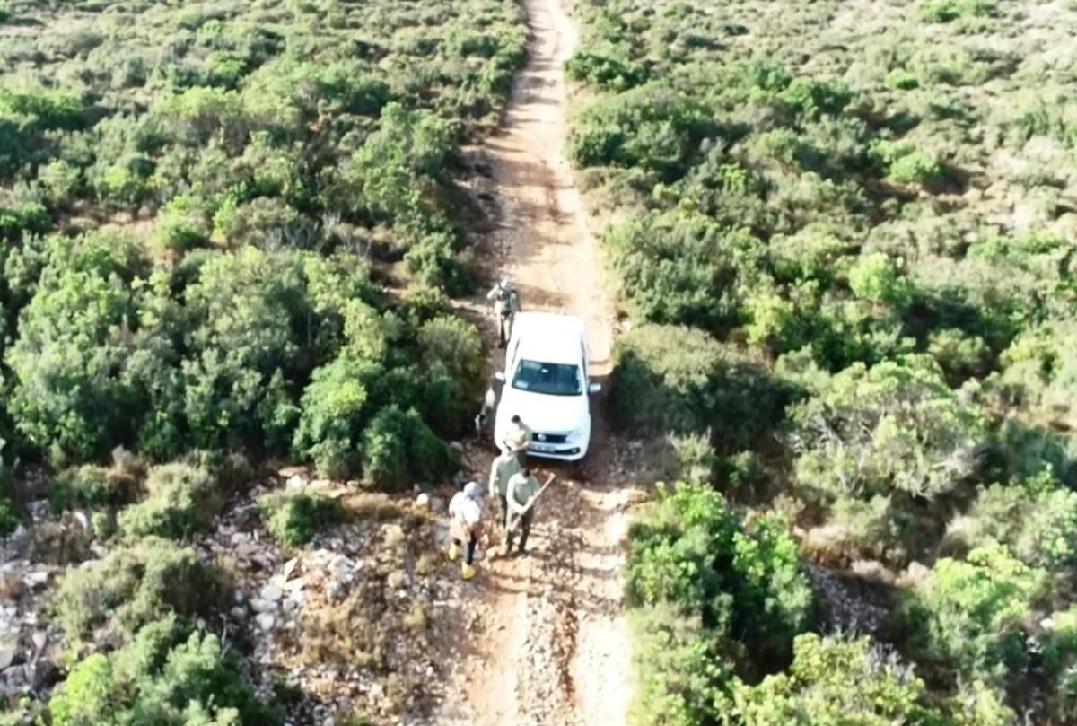 Ka&ccedil;ak avlanan 4 kişi drone destekli denetimde yakalandı