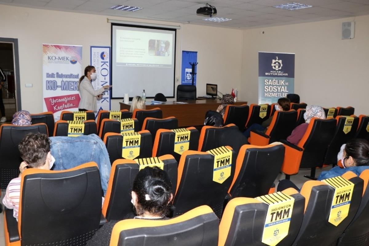 KOMEK &Ccedil;ocuk Oyun Odası personeline korona vir&uuml;s eğitimi