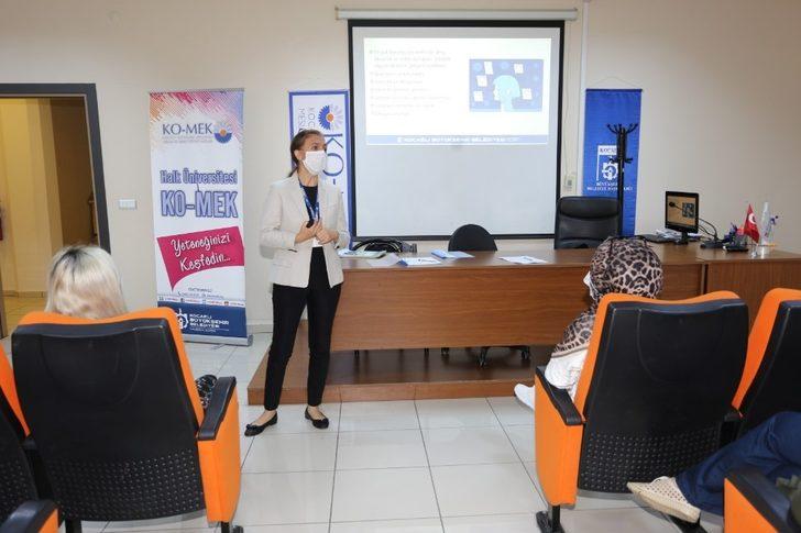 KOMEK Çocuk Oyun Odası personeline korona virüs eğitimi G3