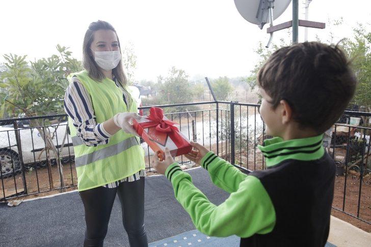 Büyükşehir’den ihtiyaç sahibi öğrencilere tablet desteği G1