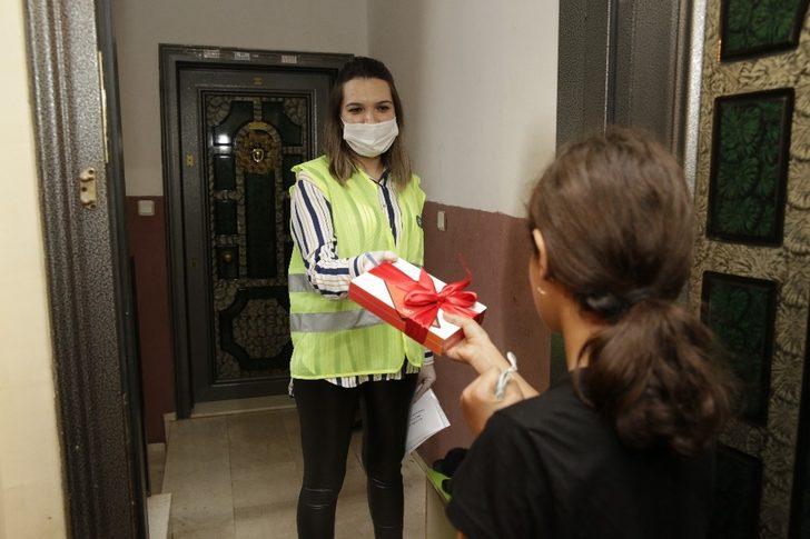 Büyükşehir’den ihtiyaç sahibi öğrencilere tablet desteği G3