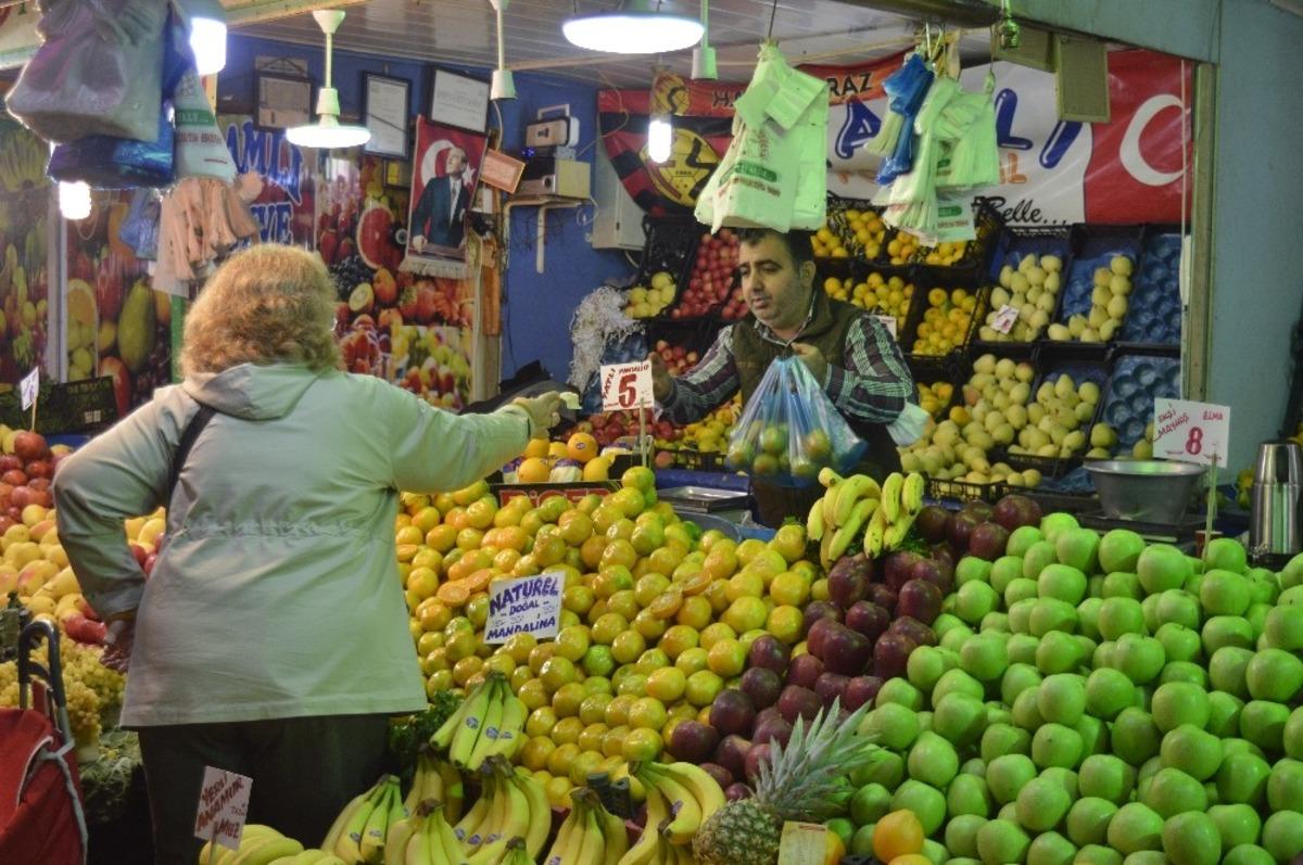 Kış meyveleri pazar tezg&acirc;hlarında sezona pahalı başladı
