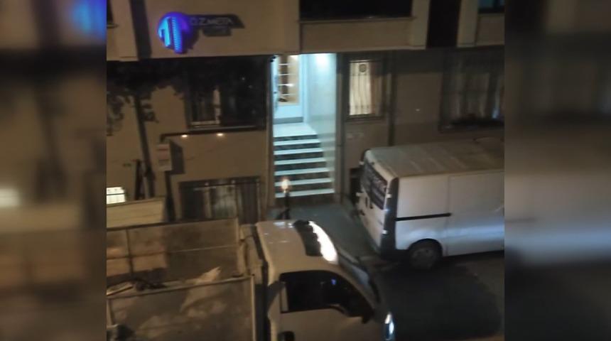 Esenyurt'ta dehşet anları! Eşinin baba evini kurşunlayan şüpheli kamerada