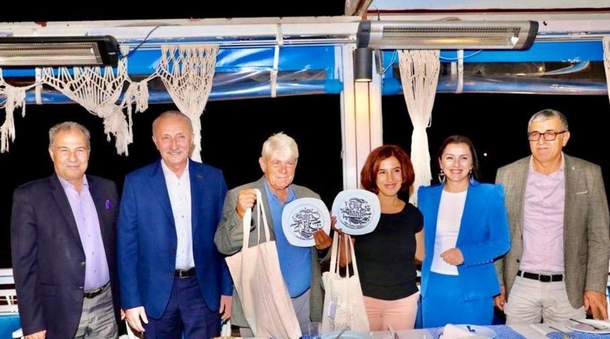 Başkan Atabay muhtarlarla yemekte bir araya geldi