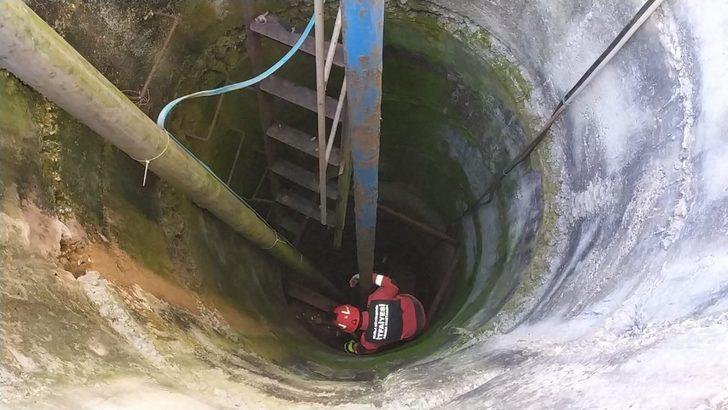 Kuyuya düşen yavru köpeği itfaiye kurtardı G3