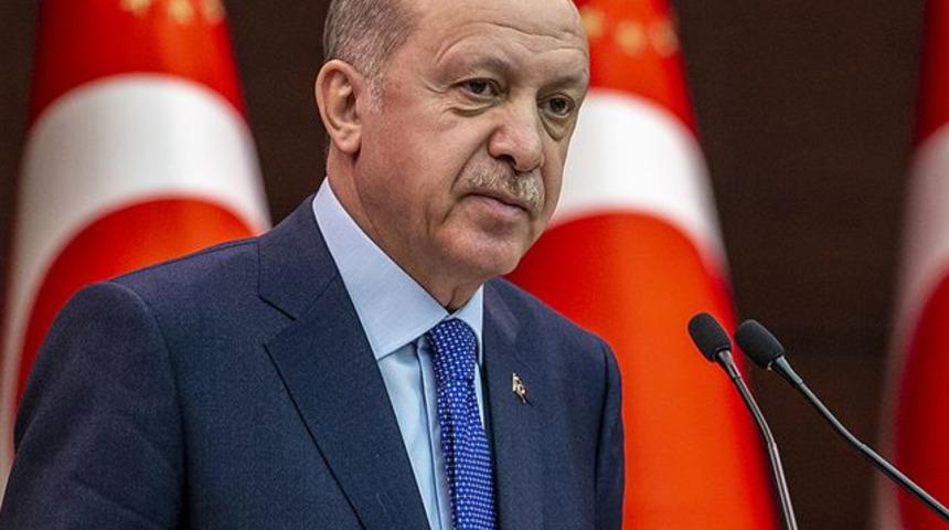 Cumhurbaşkanı Erdoğan'dan Macron'a sert tepki: Gayesi İslam&rsquo;la ve M&uuml;sl&uuml;manlarla hesaplaşmaktır