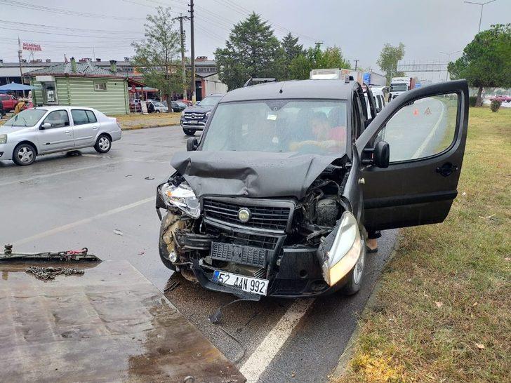 Yağmur zincirleme kazaya yol açtı: 1 yaralı G2