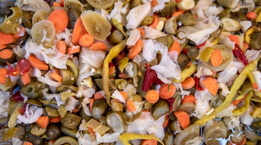 Erimeyen, taş gibi turşu yapmanın püf noktaları