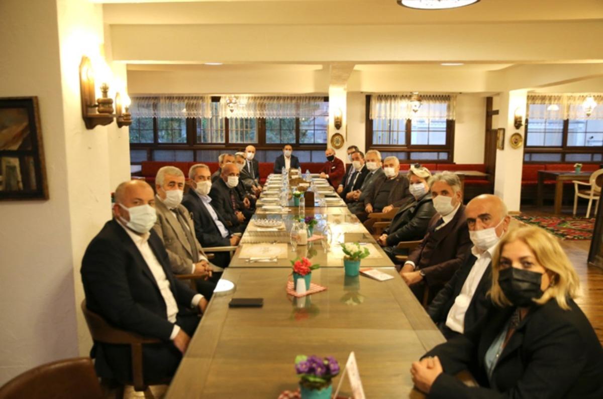 Başkan Aydıner, muhtarları ağırladı