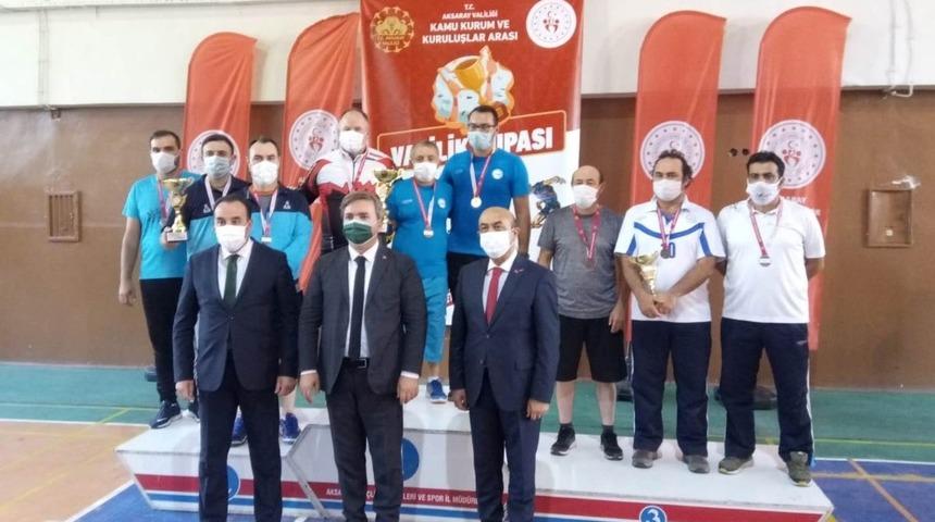 AS&Uuml;&rsquo;l&uuml; &ouml;ğrenci, ok&ccedil;uluk şampiyonasını birincilikle tamamladı