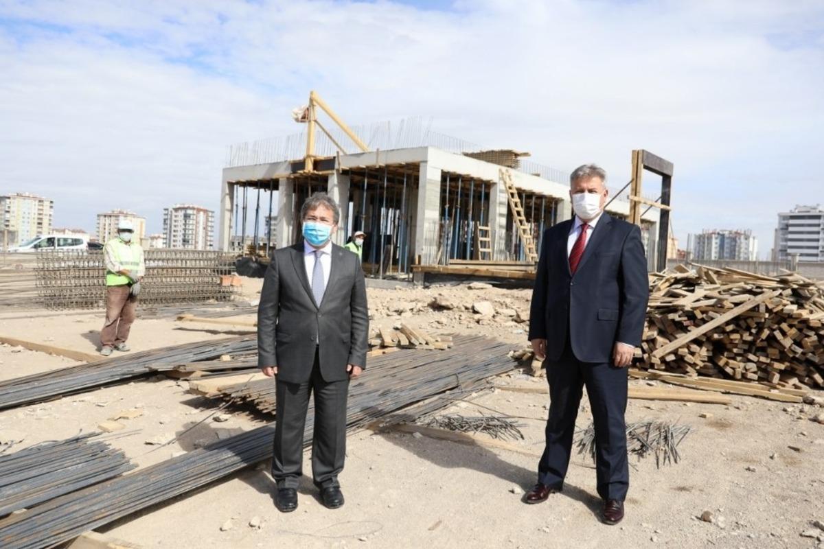 Melikgazi&rsquo;de sağlığa yatırım s&uuml;r&uuml;yor