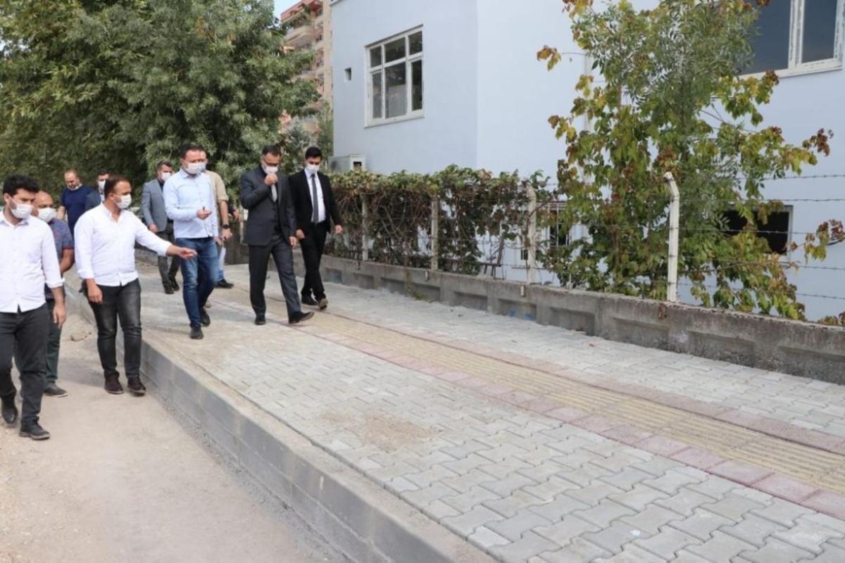 Kayapınar Belediyesi parke taşı hamlesi başlattı